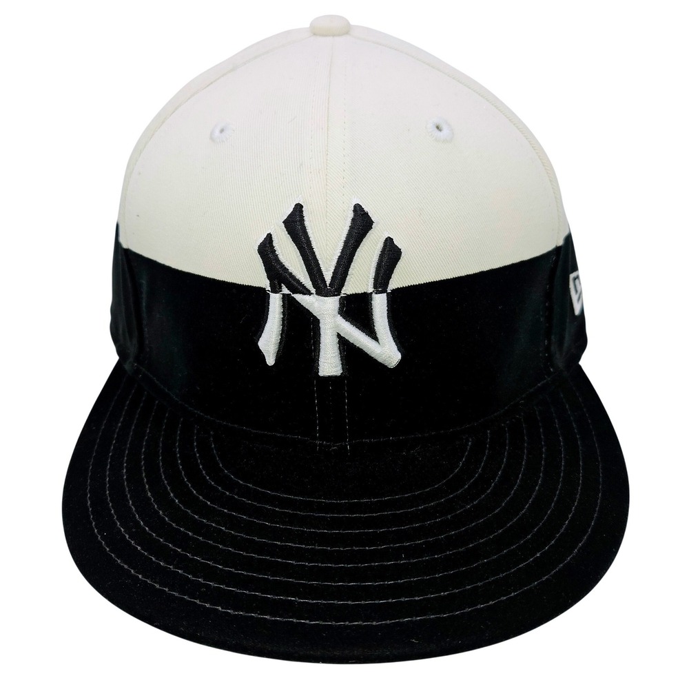 New Era 59FIFTY New York Yankees Hat Black Velvet Cream Split Tone Fitted 7 3/8